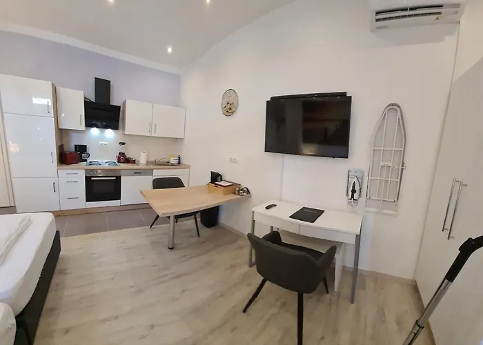 Ferienwohnung-32609 W1 *